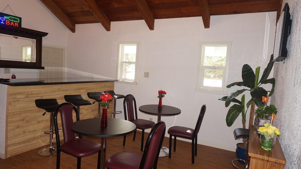Eagle Crater Lake Inn Chemult Exterior foto